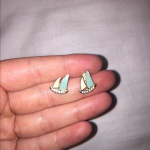 Super cute sailboat earrings